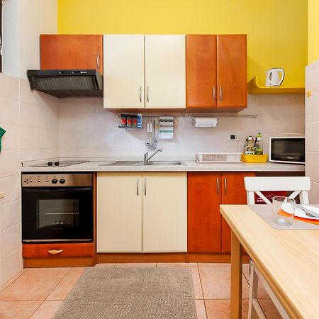 Apartments Erik B&B Adults Only 로비니 외부 사진