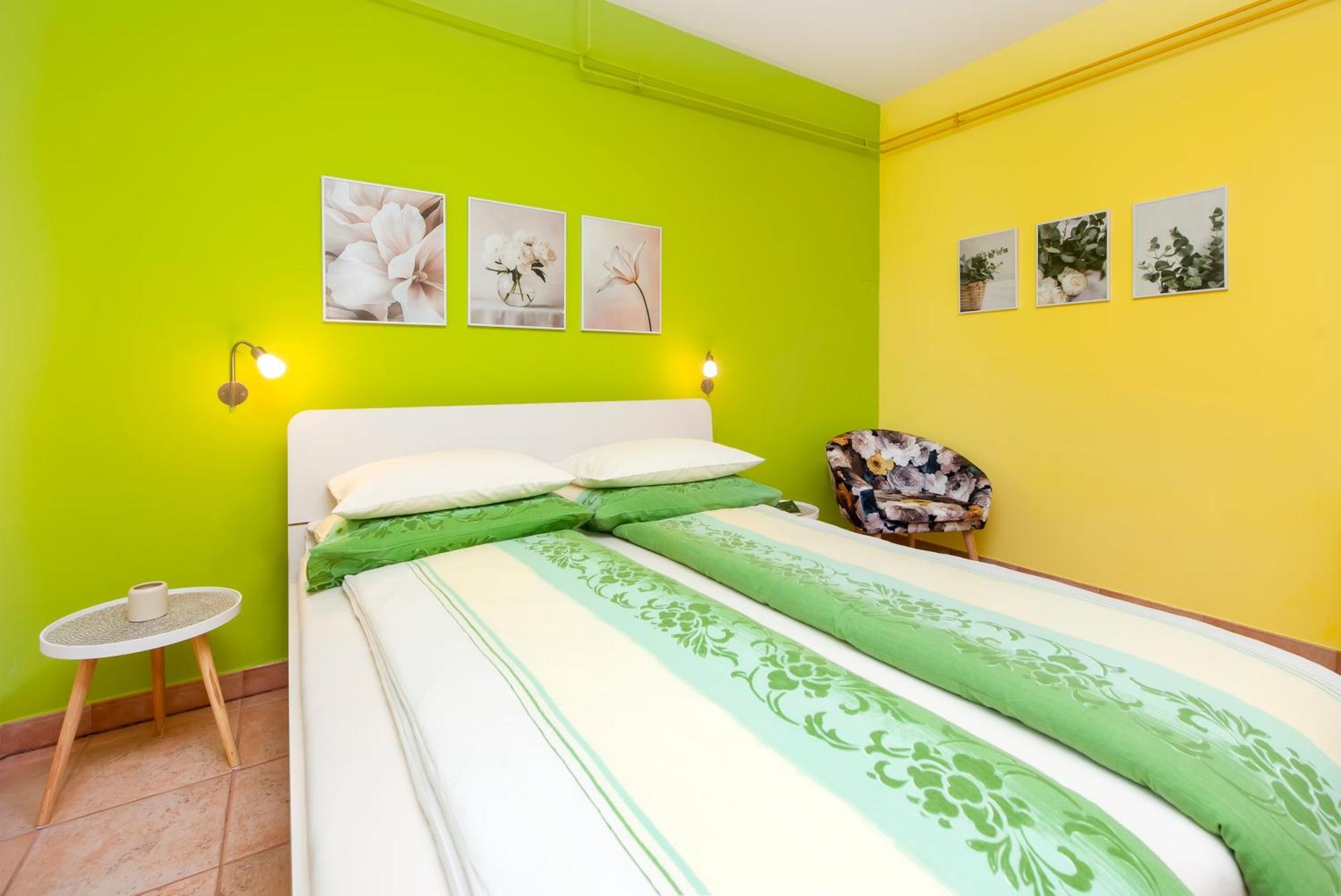 Apartments Erik B&B Adults Only 로비니 외부 사진